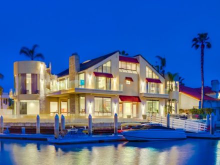 Luxury vacation rental in Coronado