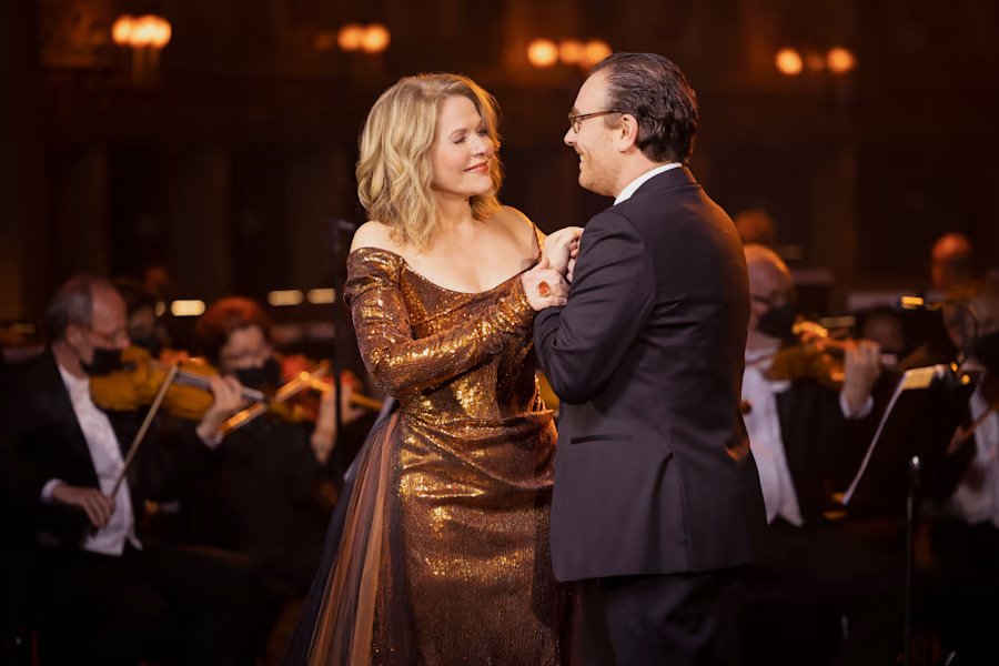 Renee Fleming Stars in Cities that Sing - Purple Light Vacations